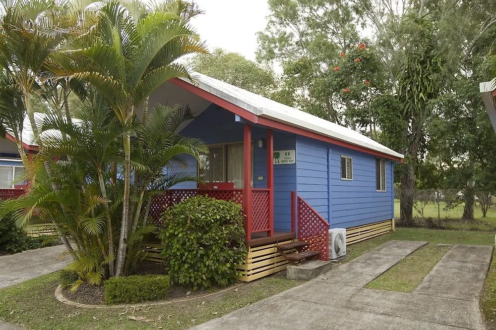 Maroochydore Cabins 4*,